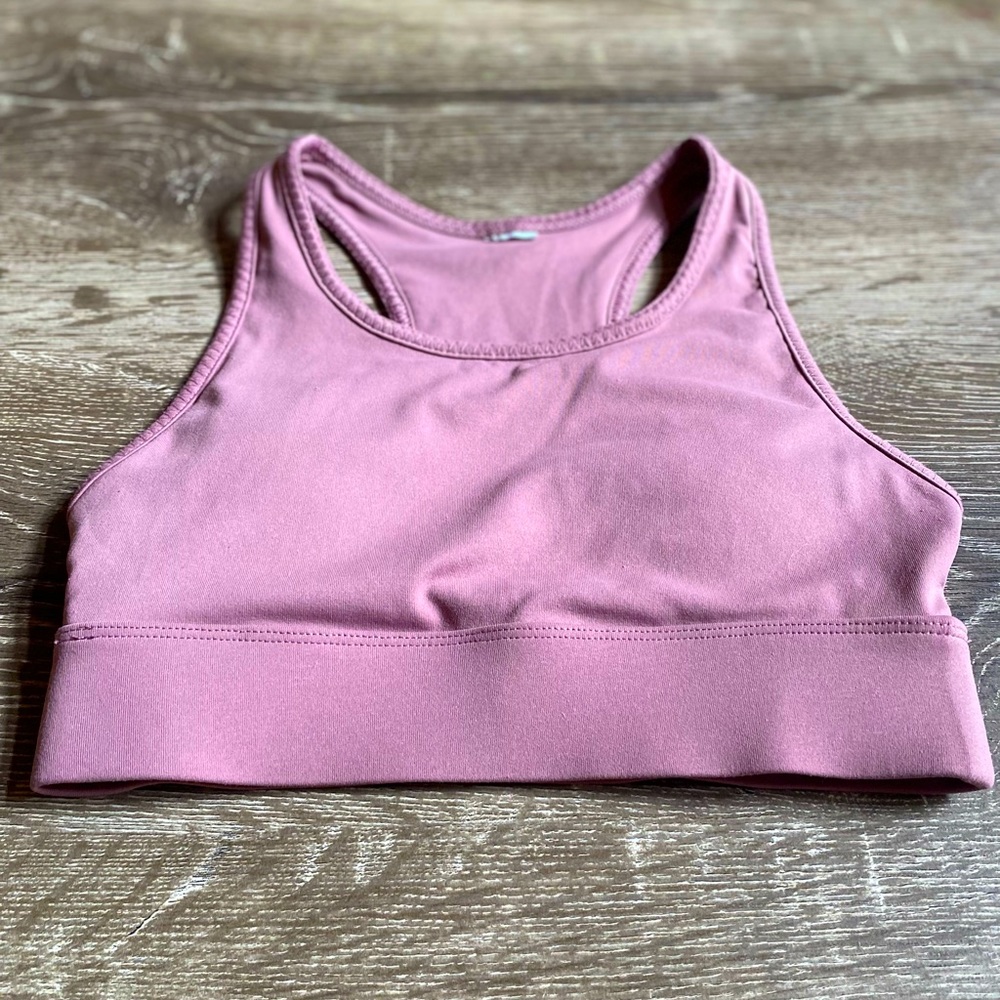 🎶Fabletics Sports Bra - Picture 4 of 8